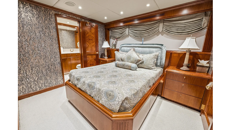 DIRT POOR - Yacht for sale