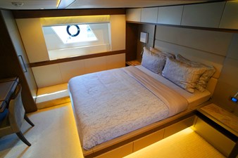 Majesty 62 15 Master cabin