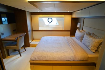 Majesty 62 14 Master cabin