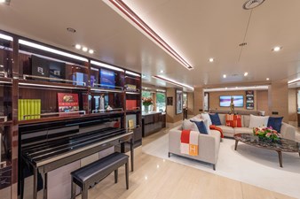 Main Salon Looking Port