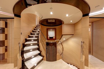 SUR LA MER 8 Stairway