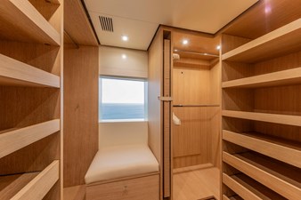 SUR LA MER 15 Master Cabin Dressing Room