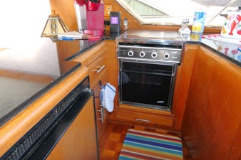 DUET 16 Galley