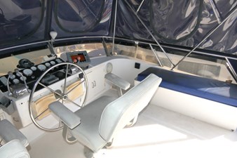 DUET 49 Flybridge Stbd