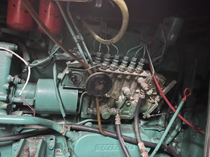PCH 37 Stbd engine