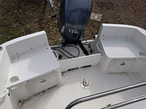 17' Edgewater 2009 170 CC 7 