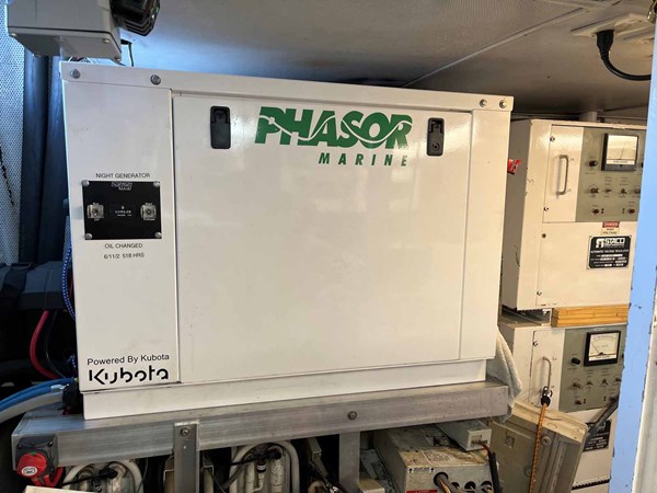 2022 15 KW night generator 