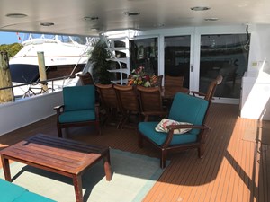 MON SHERI 54 Aft Deck Seating