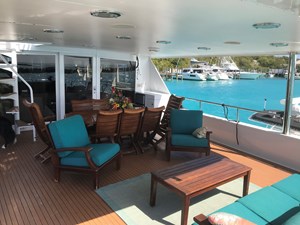 MON SHERI 55 Aft Deck Seating