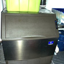 MON SHERI 64 Lazarette Commercial Icemaker
