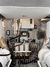 MON SHERI 86 Fuel system