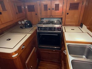 ZYKANTHOS 10 Galley
