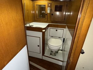 ZYKANTHOS 40 Aft head