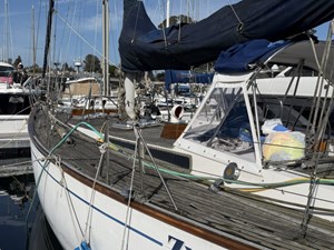 ZYKANTHOS 71 Dockside