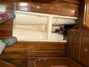 ZYKANTHOS 73 Aft Bilge