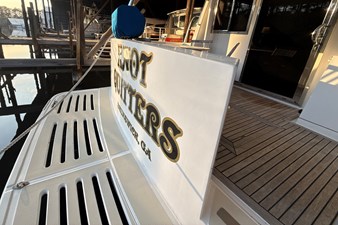 KNOT QUITTERS 6 Transom