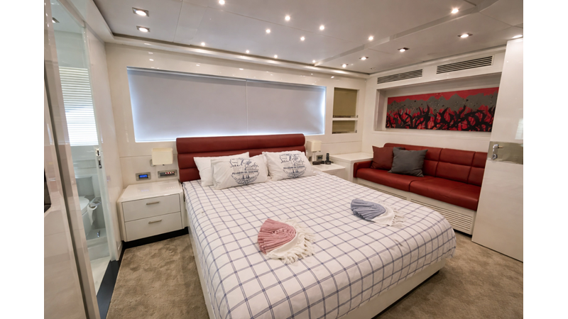 Y - Yacht for sale