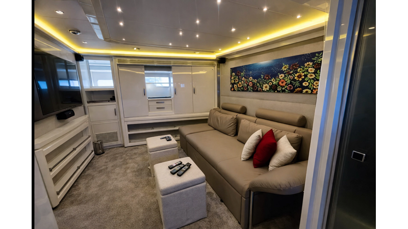 Y - Yacht for sale