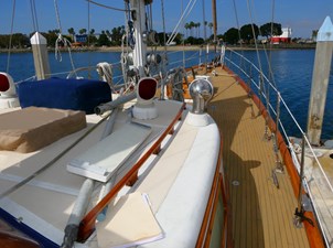 AVENIR 86 Deck Stbd Fwd