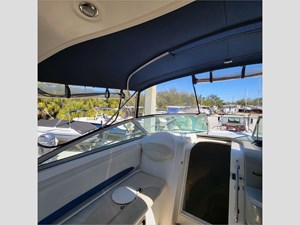 33' Bayliner 2006 325 7 