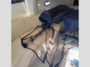 33' Bayliner 2006 325 9 