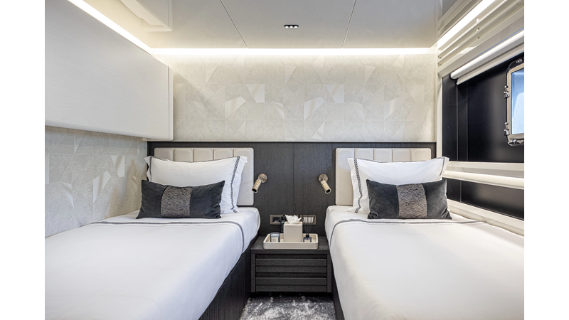 NUMARINE 37XP-21 - Yacht for sale