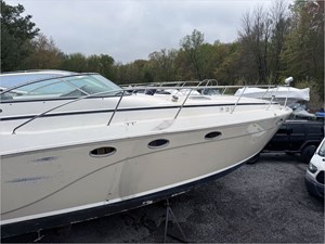 41' Rinker 2006 390 Hard Top  2 