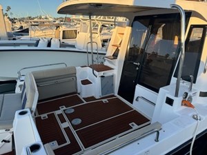 2025 Ranger Tugs R-29 4 