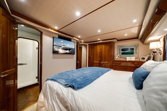 El Jefe 41 Master Stateroom