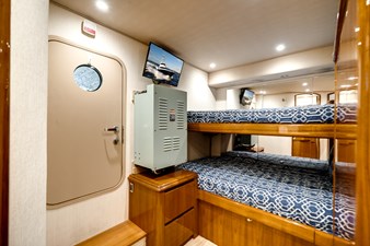 El Jefe 54 Crew Stateroom