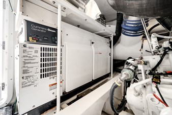 El Jefe 78 Engine Room