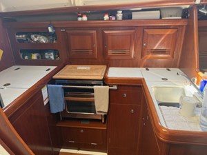 PACIFICO 13 Galley