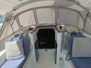 PACIFICO 41 Fwd from helm