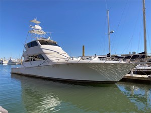 65' Viking 2000 Convertible 1 