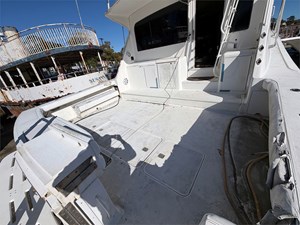 65' Viking 2000 Convertible 8 