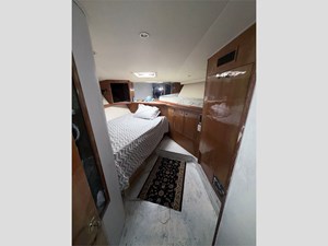 65' Viking 2000 Convertible 24 