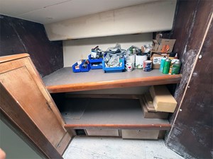 65' Viking 2000 Convertible 30 