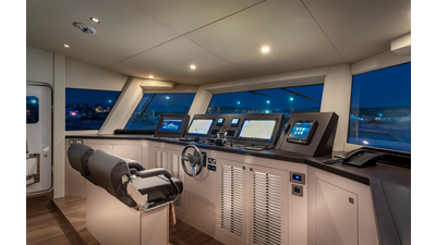 NUMARINE 32XP 47 