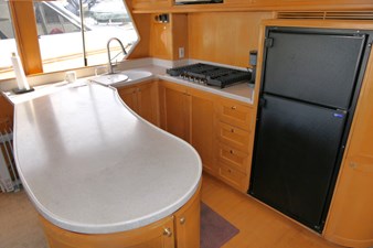 JOURNEY 14 Galley Port Fwd