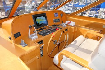 JOURNEY 21 Pilothiouse Forward Stbd