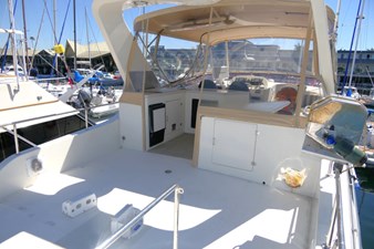 JOURNEY 46 Flybridge Aft Deck Fwd