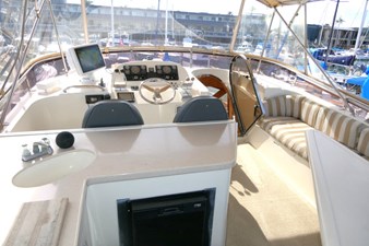 JOURNEY 49 Flybridge Fwd