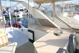 JOURNEY 58 Flybridge Aft Port