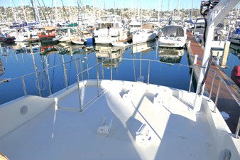 JOURNEY 65 Flybridge Aft Deck