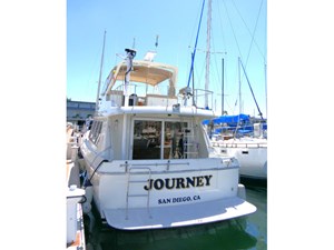 JOURNEY 89 Dockside Transom