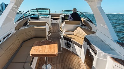 BLONDIE 4 Cockpit looking fwd