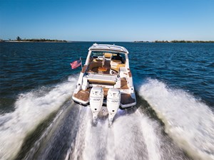 BLONDIE 16 2023 Sea Ray 350 SLX underway