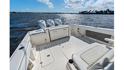 PURSUIT S 378 SPORT 17 
