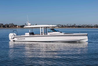 MINI MAHANA 0 MINI MAHANA 2018 AXOPAR 37 Suntop Motor Yacht Yacht MLS #458286 0
