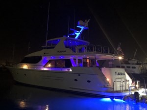MINI MAHANA 8 MINI MAHANA 2018 AXOPAR 37 Suntop Motor Yacht Yacht MLS #458286 8